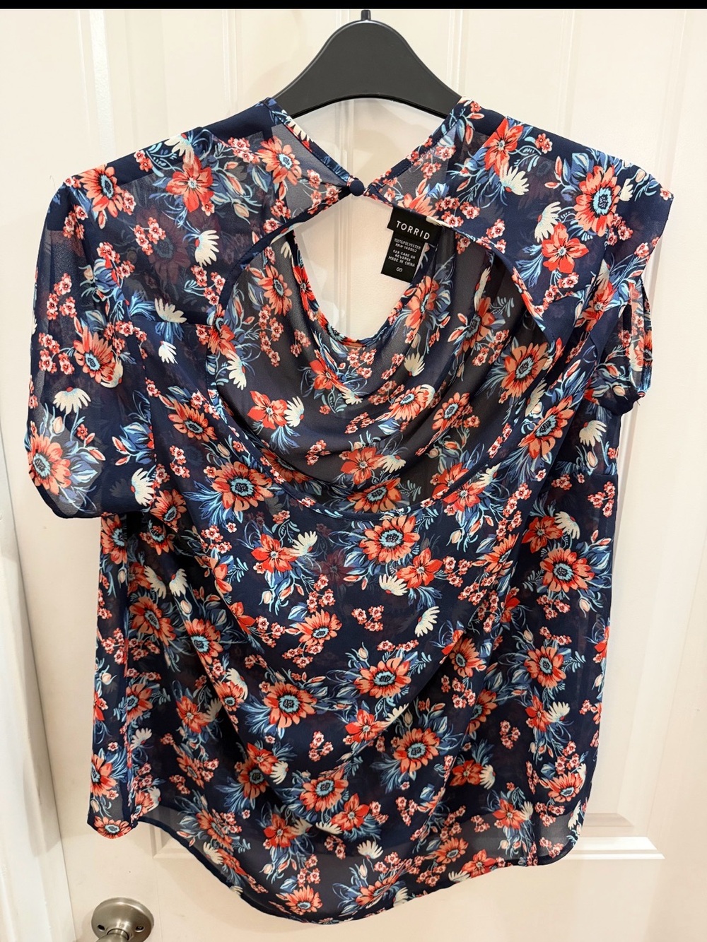 Torrid Navy Floral Drape Neck Blouse 00 ML